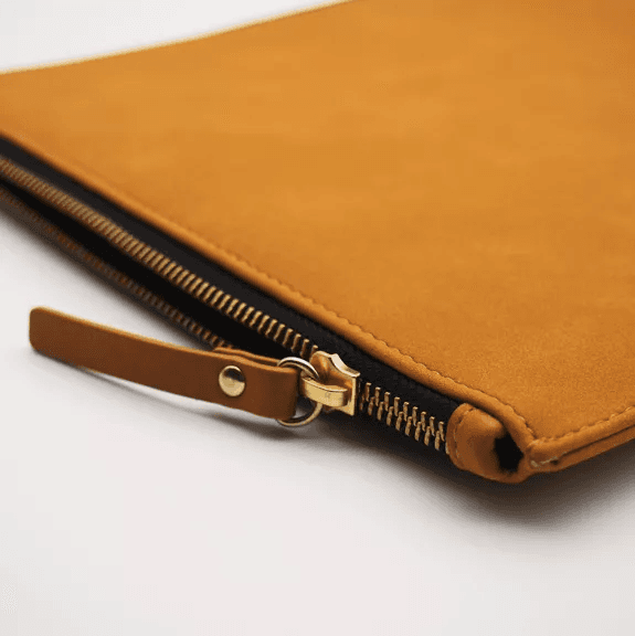 Cover PC 16" - Atelier Camel