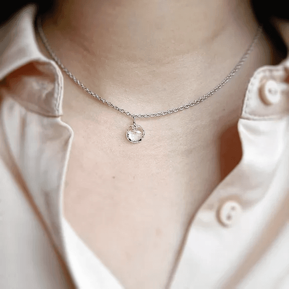 Collier Ras de cou LA MUSE Argenté & Blanc