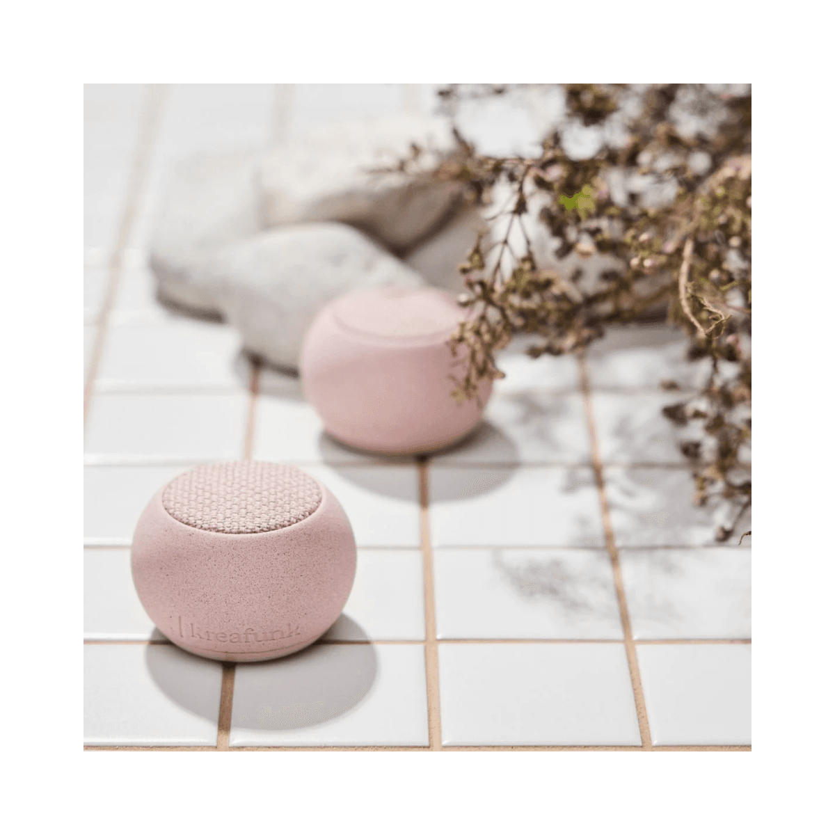 Bluetooth-luidspreker aGo Stone Dusty Pink