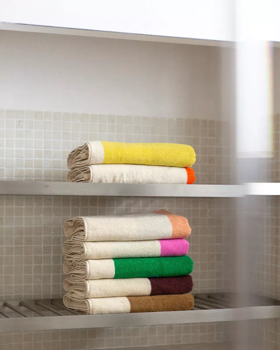 Handdoek / badlaken 70x140 Yellow Bordeaux