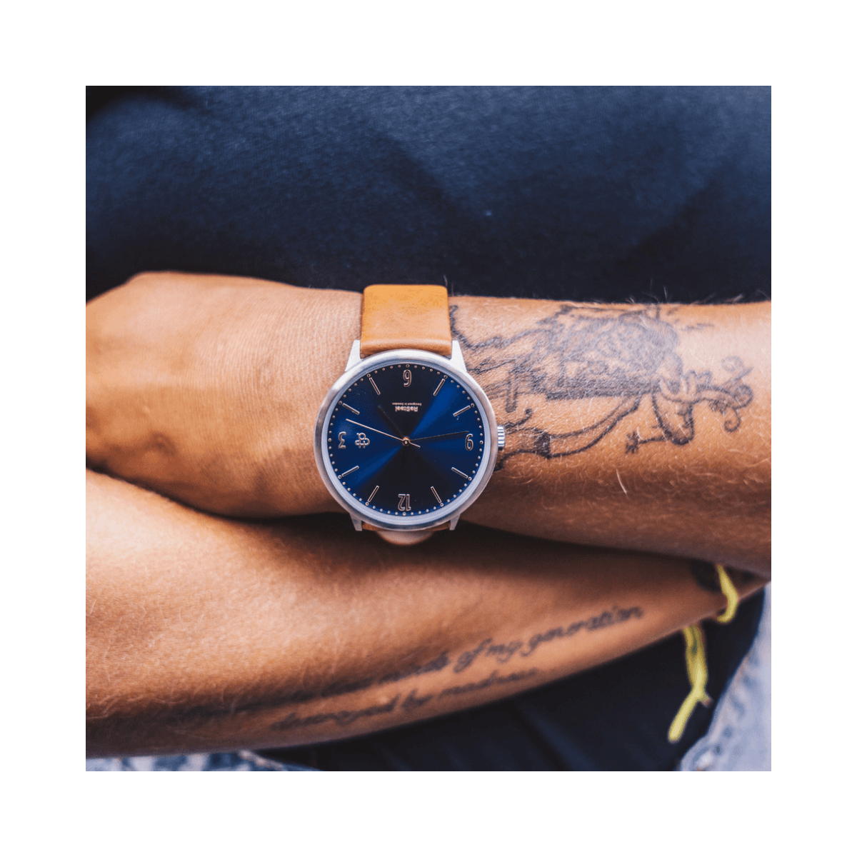 Horloge Wednesday Tobacco, Navy & Gold 14238HH